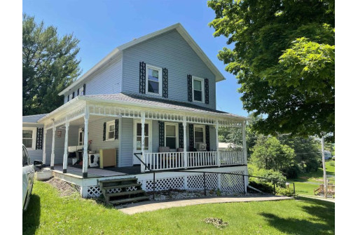 206 South St, Cazenovia, WI 53924