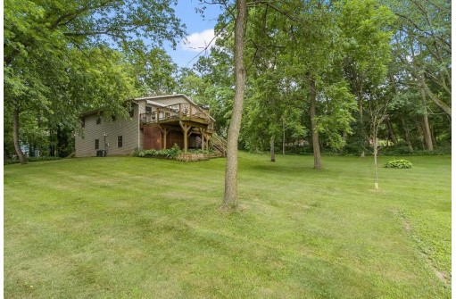 N5017 Vine St, Poynette, WI 53955