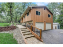 1879 Briarwood Ln, Fitchburg, WI 53575