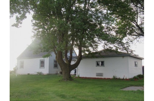 8935 Faymont Rd, Argyle, WI 53504