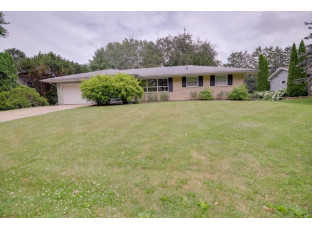 2808 Lyman Ln Fitchburg, WI 53711