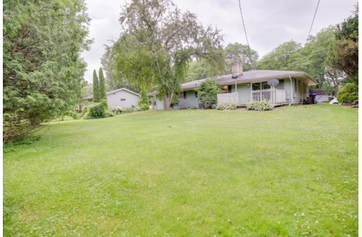 2808 Lyman Ln, Fitchburg, WI 53711