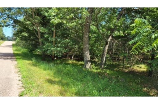 N2835 6th Ln, Hancock, WI 54943