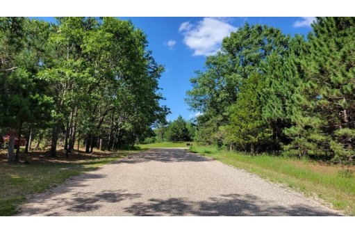 N2835 6th Ln, Hancock, WI 54943