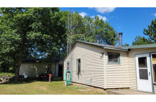 N2835 6th Ln, Hancock, WI 54943