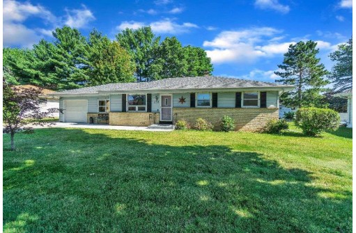 2318 Harvard Dr, Janesville, WI 53548