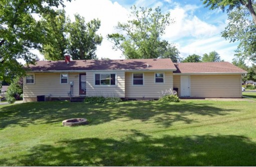 1209 Erick St, Fort Atkinson, WI 53538