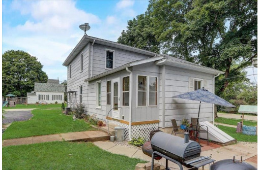 1002 13th St, Brodhead, WI 53520