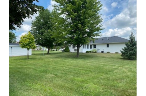 801 Donna Ave, Tomah, WI 54660