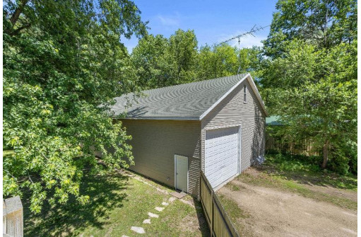 71 Timmey Ave, Montello, WI 53949