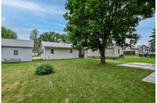 211 S State St, Argyle, WI 53504