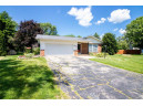 816 Macarthur Dr, Beaver Dam, WI 53916