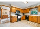 924 Kings Lynn Rd, Stoughton, WI 53589