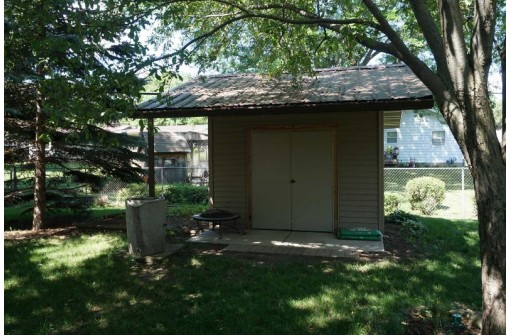 1348 Moore St, Beloit, WI 53511