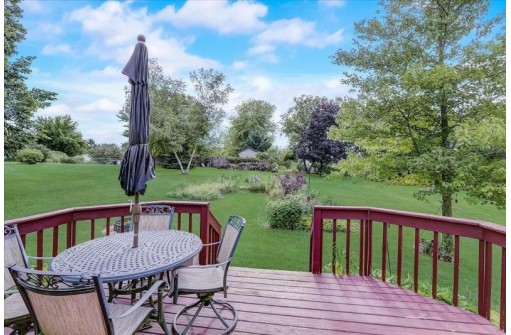 340 Shenandoah Way, Mount Horeb, WI 53572