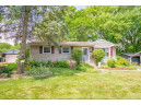 22 Garnet Ln, Madison, WI 53714