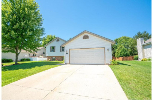 114 Weybridge Dr, Sun Prairie, WI 53590