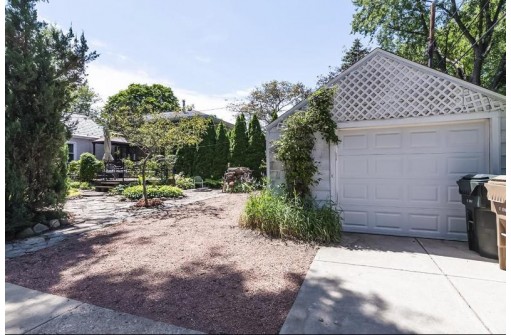 2542 Moland St, Madison, WI 53704