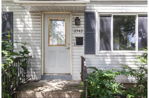 2542 Moland St, Madison, WI 53704