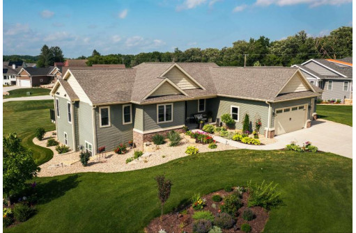 3446 Heatherstone Ridge, Sun Prairie, WI 53590