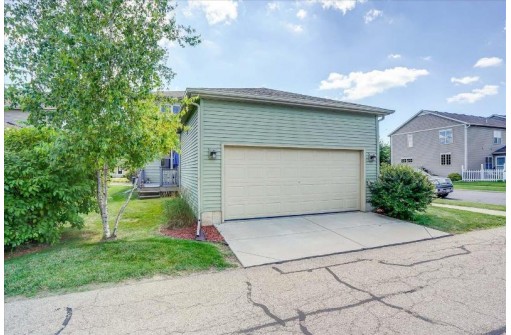 2496 Leopold Way, Sun Prairie, WI 53590