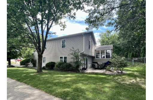 6249 Adobe Way, Madison, WI 53719