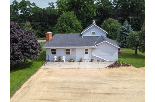 8234 E Hwy 67, Clinton, WI 53525