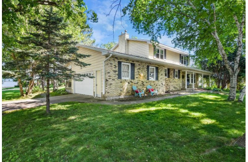 1526 Comanche Glen, Madison, WI 53704