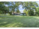 8648 N Black Oak Dr, Edgerton, WI 53534