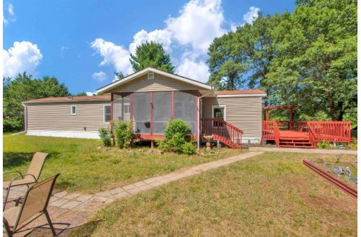 W5672 10th St, Necedah, WI 54646