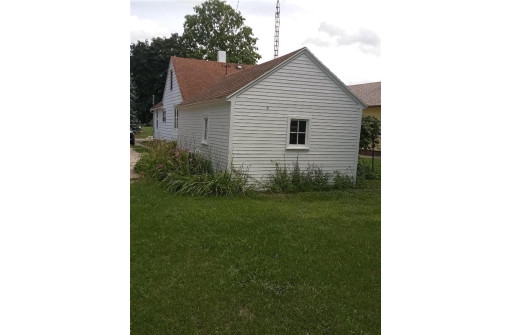 628 Central Ave, Beloit, WI 53511