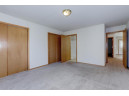 2520 Havenwood Dr H, Oshkosh, WI 54904-5704