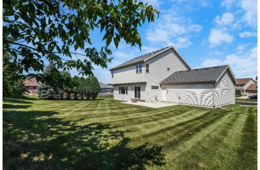 2625 Sweet Sparrow Pl, Sun Prairie, WI 53590