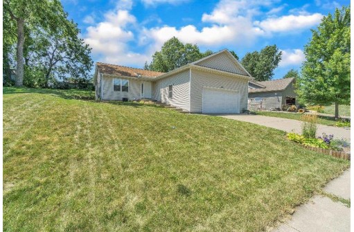 214 Cretney St, Ridgeway, WI 53582