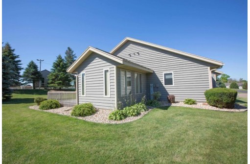 331 Tamarac Trace, Platteville, WI 53818