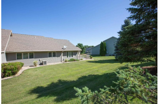 331 Tamarac Trace, Platteville, WI 53818