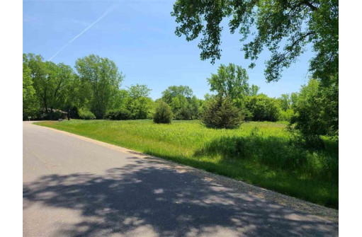 L14 Silver Creek Rd, Green Lake, WI 54941