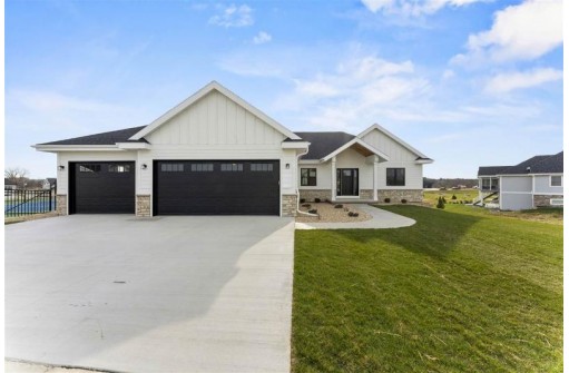 6250 Fountainhead Cir, DeForest, WI 53532