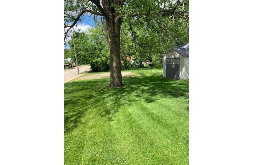 214 Jefferson St, Ripon, WI 54971