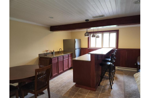 505 Orchard Ridge Rd, Dodgeville, WI 53533