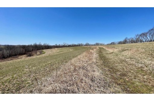 S5081 Thorson Ln, Viroqua, WI 54665