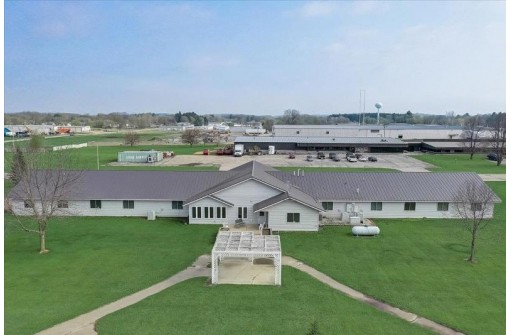 113 Industrial Dr, Pardeeville, WI 53954