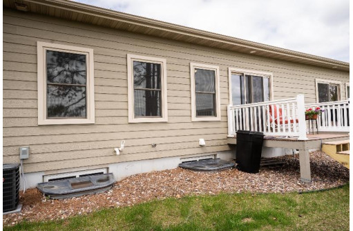 1814 Prairie Pl 1, Holmen, WI 54636