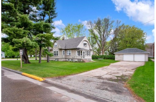 406 Main St, Friendship, WI 53934