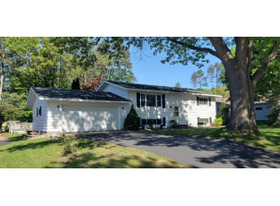 43 Pine Dr Montello, WI 53949