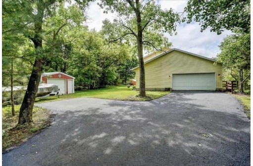 N8855 County Road E, Brooklyn, WI 53521