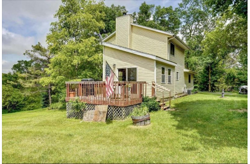 N8855 County Road E, Brooklyn, WI 53521