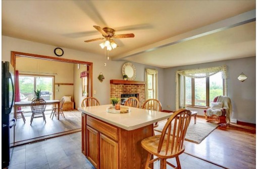 N8855 County Road E, Brooklyn, WI 53521