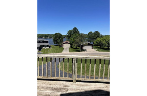 S1274 Cardinal Ct, La Valle, WI 53941