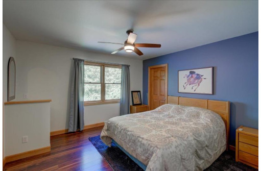 W5602 Spring Valley Rd, New Glarus, WI 53574